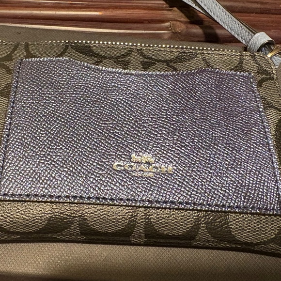 Coach Wristlet - Picture 2 of 5